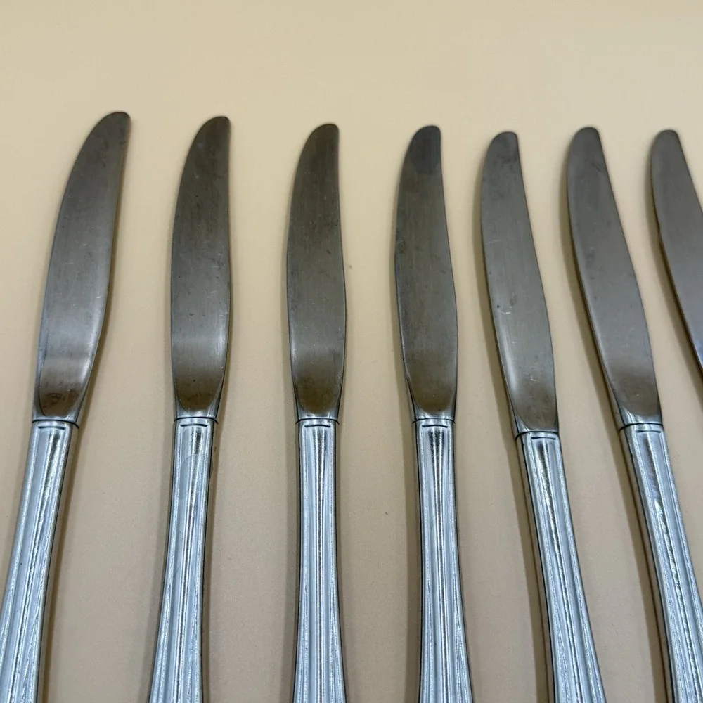 Oneida Bancroft Dinner Knives Lot Of 8 Replacement Vintage USA Stainless Steel